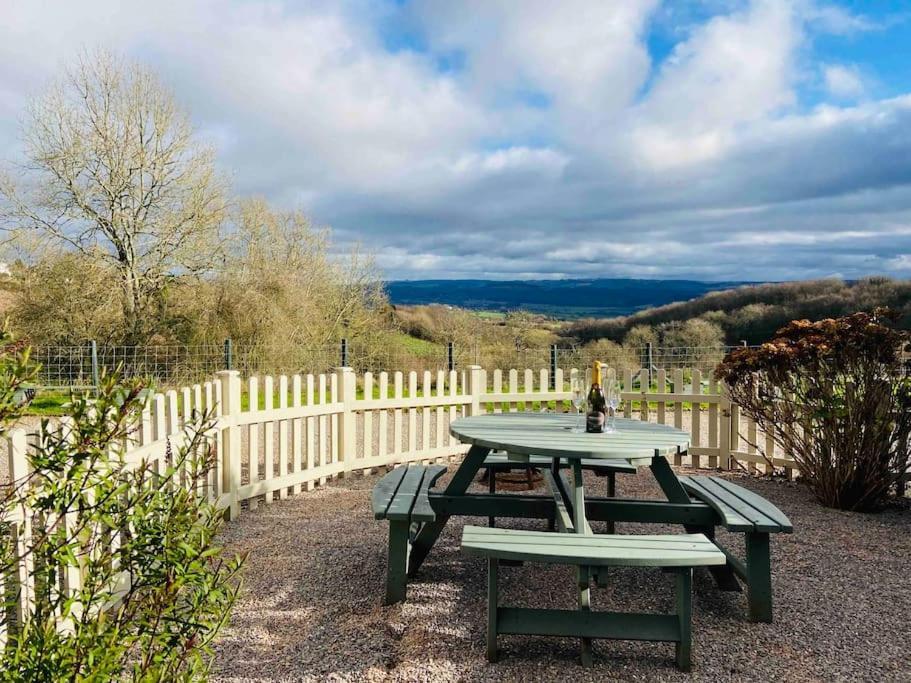 The Chaff House Country Cottage Welsh Newton Common المظهر الخارجي الصورة