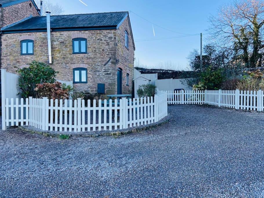 The Chaff House Country Cottage Welsh Newton Common المظهر الخارجي الصورة